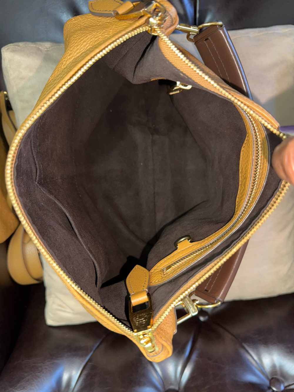 AUTH. LOUIS VUITTON MAHINA SERENE MM 2-Way Handbag/Shoulderbag-Caramel-🔥🔥 - Picture 4 of 16